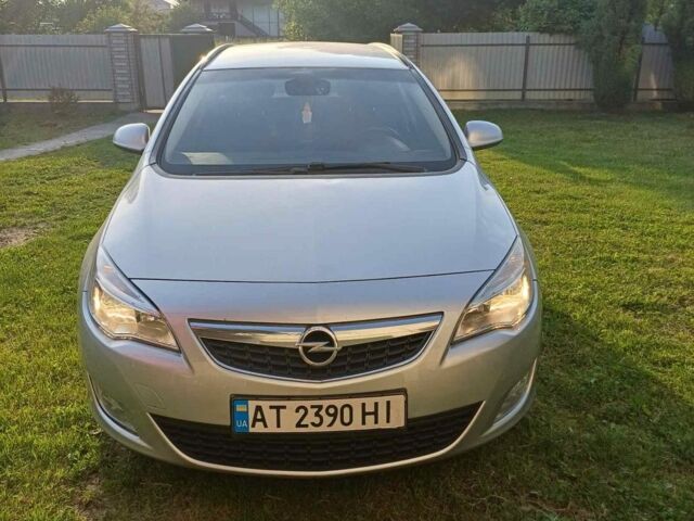 Сірий Опель Астра, об'ємом двигуна 1.2 л та пробігом 256 тис. км за 6200 $, фото 1 на Automoto.ua