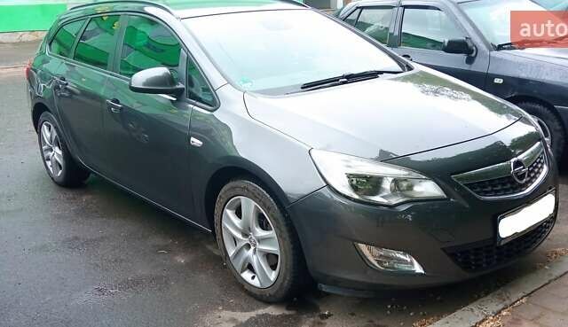 Сірий Опель Астра, об'ємом двигуна 1.7 л та пробігом 246 тис. км за 7599 $, фото 1 на Automoto.ua