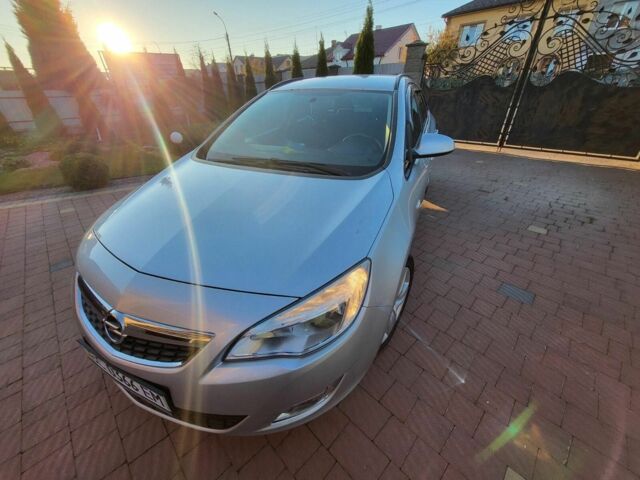 Серый Опель Астра, объемом двигателя 0 л и пробегом 220 тыс. км за 6500 $, фото 1 на Automoto.ua