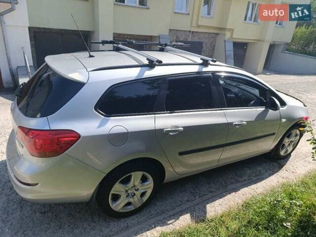 Серый Опель Астра, объемом двигателя 2 л и пробегом 241 тыс. км за 6500 $, фото 1 на Automoto.ua