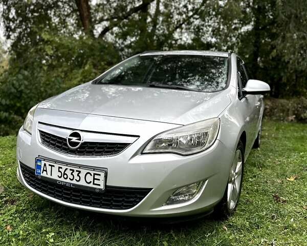 Серый Опель Астра, объемом двигателя 1.3 л и пробегом 370 тыс. км за 5900 $, фото 1 на Automoto.ua