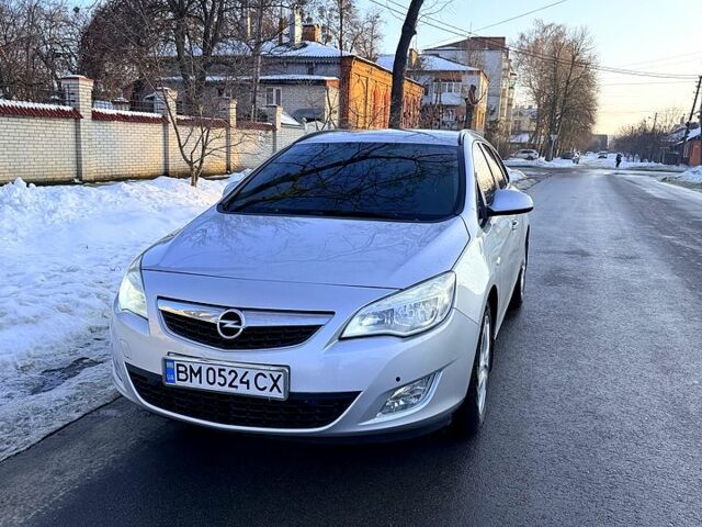 Серый Опель Астра, объемом двигателя 1.7 л и пробегом 18000 тыс. км за 6200 $, фото 1 на Automoto.ua