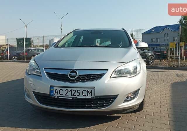 Серый Опель Астра, объемом двигателя 1.69 л и пробегом 187 тыс. км за 6800 $, фото 1 на Automoto.ua