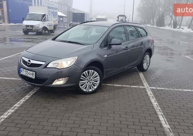 Серый Опель Астра, объемом двигателя 1.3 л и пробегом 310 тыс. км за 5750 $, фото 1 на Automoto.ua