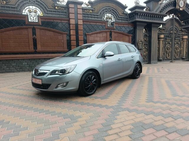 Сірий Опель Астра, об'ємом двигуна 1.6 л та пробігом 176 тис. км за 7701 $, фото 1 на Automoto.ua