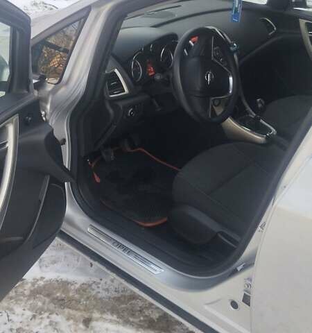 Серый Опель Астра, объемом двигателя 1.4 л и пробегом 183 тыс. км за 6400 $, фото 1 на Automoto.ua