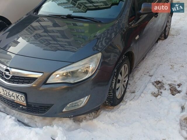 Сірий Опель Астра, об'ємом двигуна 1.7 л та пробігом 235 тис. км за 6500 $, фото 1 на Automoto.ua