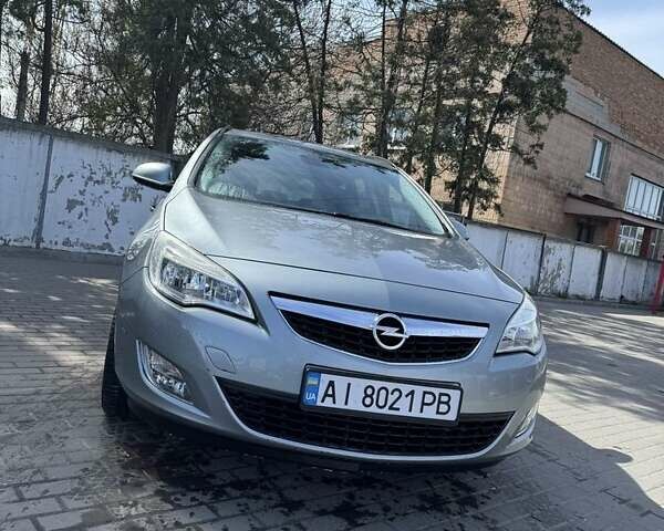 Серый Опель Астра, объемом двигателя 1.7 л и пробегом 194 тыс. км за 6950 $, фото 1 на Automoto.ua