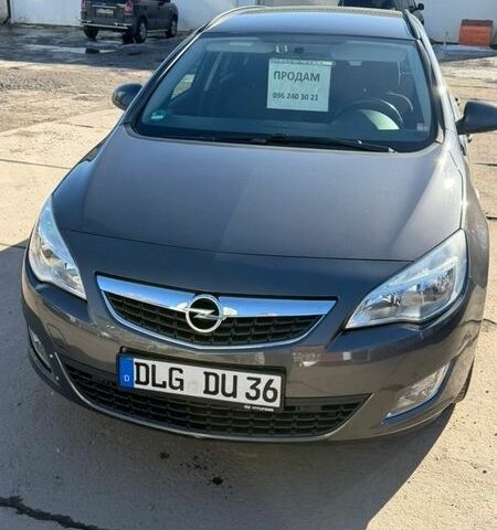 Сірий Опель Астра, об'ємом двигуна 1.4 л та пробігом 170 тис. км за 7200 $, фото 1 на Automoto.ua