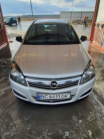 Сірий Опель Астра, об'ємом двигуна 1.7 л та пробігом 219 тис. км за 5400 $, фото 1 на Automoto.ua