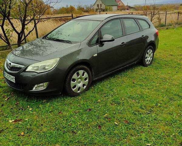 Сірий Опель Астра, об'ємом двигуна 1.7 л та пробігом 240 тис. км за 5700 $, фото 1 на Automoto.ua