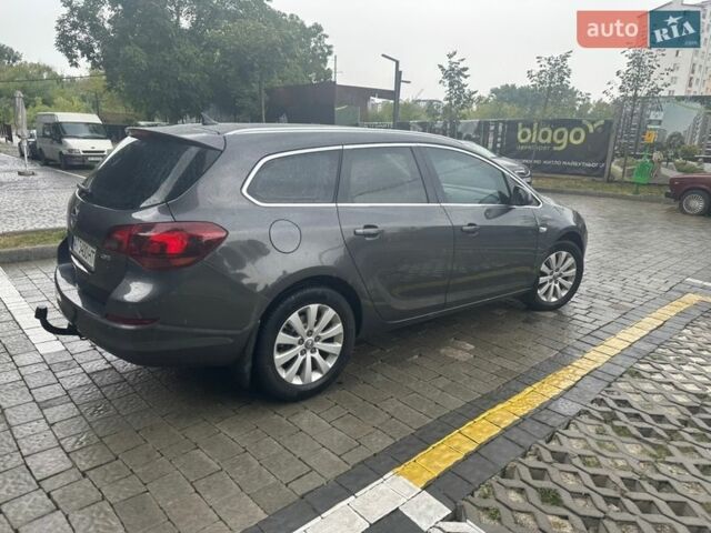 Серый Опель Астра, объемом двигателя 1.7 л и пробегом 297 тыс. км за 6600 $, фото 1 на Automoto.ua