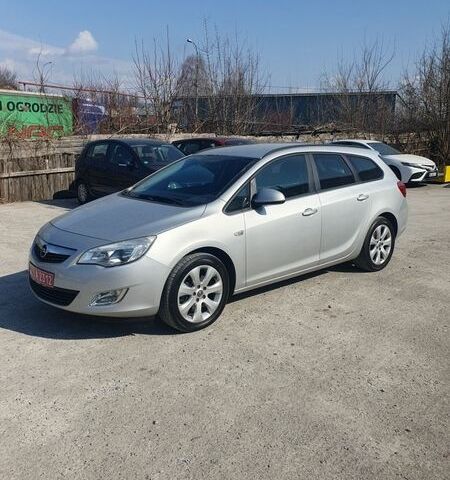 Сірий Опель Астра, об'ємом двигуна 1.7 л та пробігом 178 тис. км за 7600 $, фото 1 на Automoto.ua