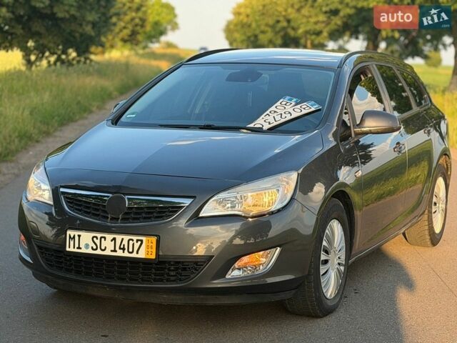 Сірий Опель Астра, об'ємом двигуна 1.7 л та пробігом 300 тис. км за 5300 $, фото 1 на Automoto.ua