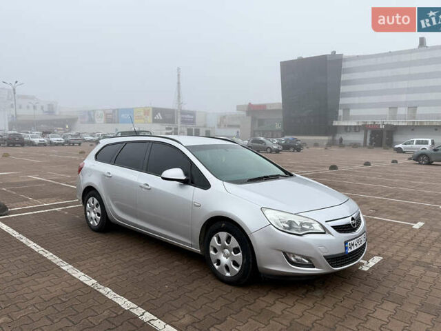 Сірий Опель Астра, об'ємом двигуна 1.3 л та пробігом 237 тис. км за 6700 $, фото 1 на Automoto.ua