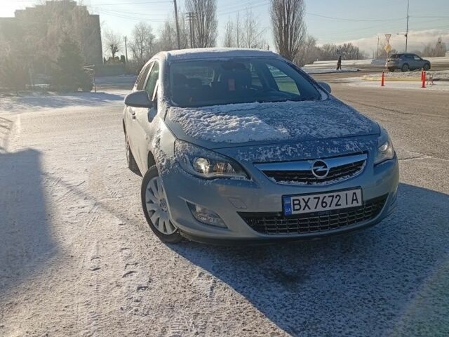 Серый Опель Астра, объемом двигателя 1.7 л и пробегом 2 тыс. км за 7000 $, фото 1 на Automoto.ua