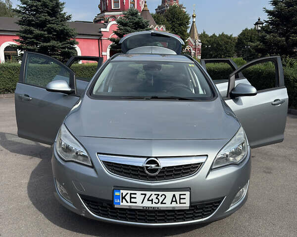 Сірий Опель Астра, об'ємом двигуна 1.36 л та пробігом 202 тис. км за 6900 $, фото 1 на Automoto.ua