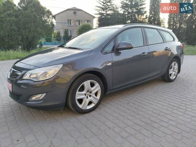 Серый Опель Астра, объемом двигателя 1.6 л и пробегом 267 тыс. км за 6999 $, фото 1 на Automoto.ua