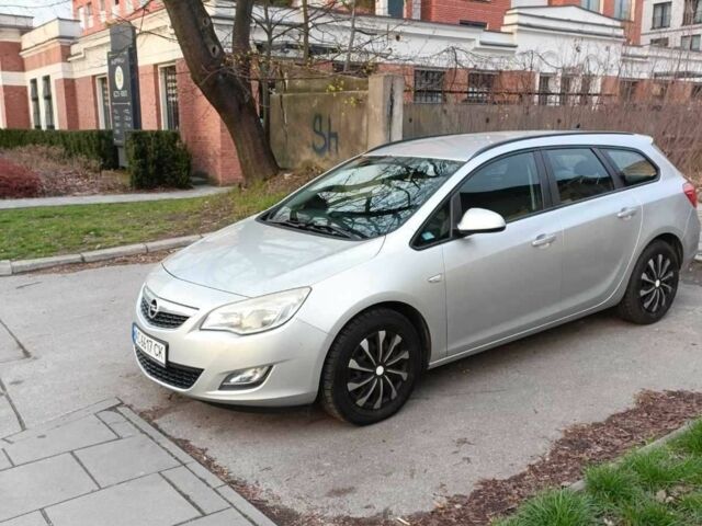 Сірий Опель Астра, об'ємом двигуна 1.7 л та пробігом 243 тис. км за 6291 $, фото 1 на Automoto.ua