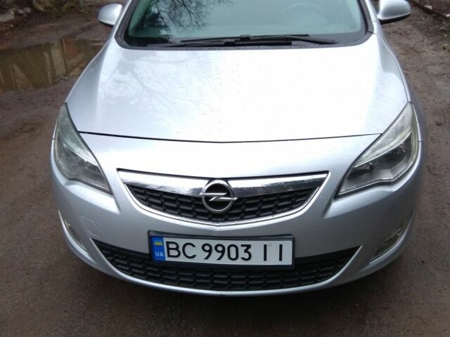 Серый Опель Астра, объемом двигателя 1.7 л и пробегом 248 тыс. км за 6500 $, фото 1 на Automoto.ua