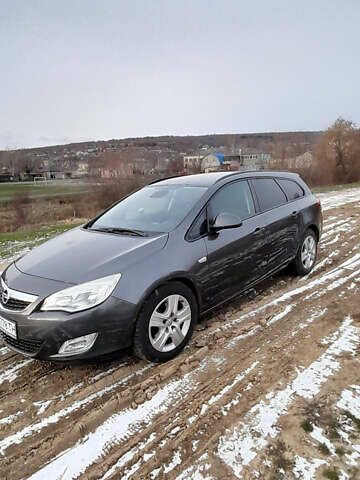 Сірий Опель Астра, об'ємом двигуна 1.6 л та пробігом 300 тис. км за 6500 $, фото 1 на Automoto.ua