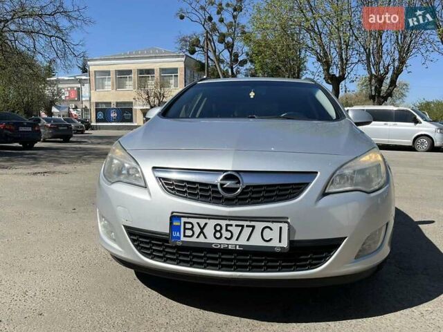 Серый Опель Астра, объемом двигателя 1.2 л и пробегом 281 тыс. км за 6200 $, фото 1 на Automoto.ua