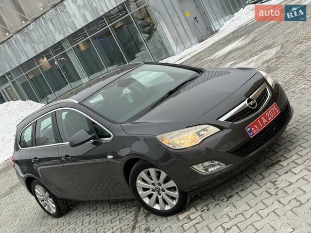 Серый Опель Астра, объемом двигателя 1.7 л и пробегом 280 тыс. км за 7750 $, фото 1 на Automoto.ua