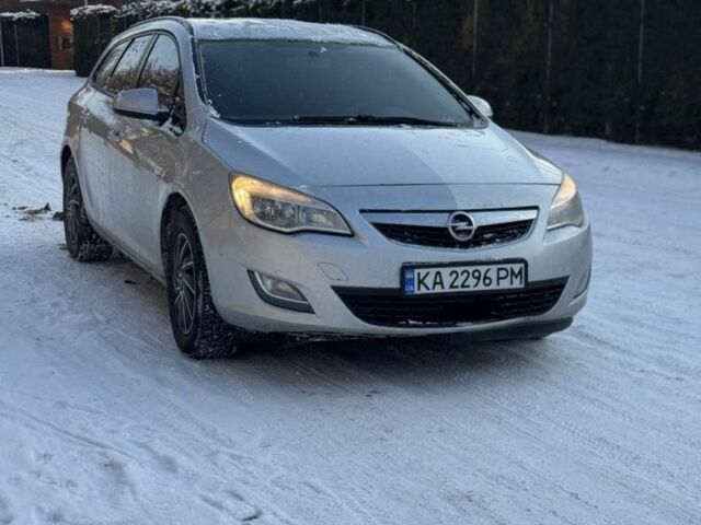 Серый Опель Астра, объемом двигателя 1.7 л и пробегом 268 тыс. км за 5500 $, фото 1 на Automoto.ua