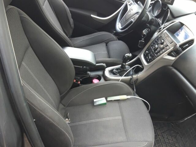 Серый Опель Астра, объемом двигателя 1.2 л и пробегом 343 тыс. км за 6500 $, фото 1 на Automoto.ua