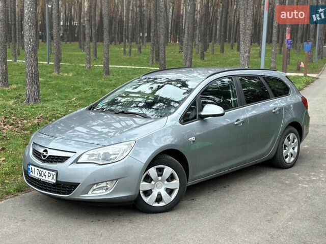 Сірий Опель Астра, об'ємом двигуна 1.7 л та пробігом 181 тис. км за 6800 $, фото 1 на Automoto.ua