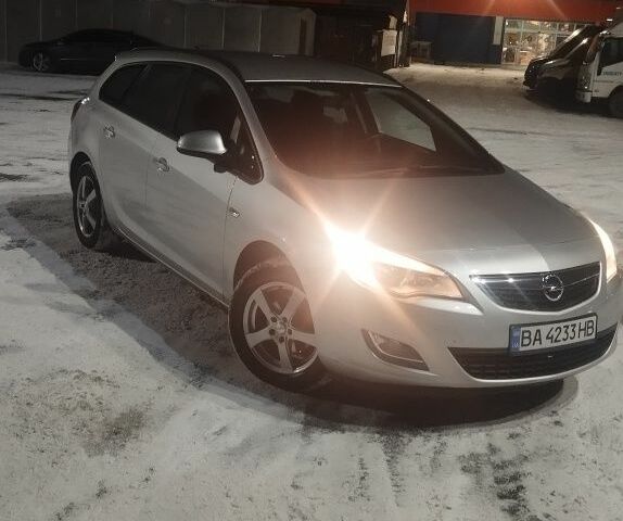 Сірий Опель Астра, об'ємом двигуна 1.4 л та пробігом 183 тис. км за 6400 $, фото 1 на Automoto.ua