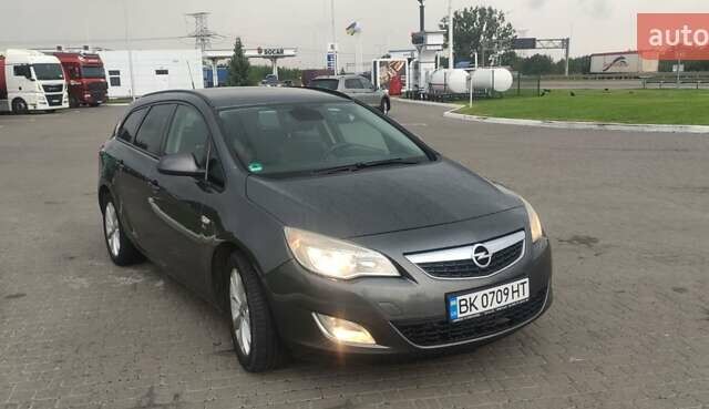 Сірий Опель Астра, об'ємом двигуна 1.7 л та пробігом 240 тис. км за 6300 $, фото 1 на Automoto.ua