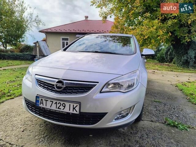 Опель Астра 2012 в Калуше на Automoto.ua Серый Опель Астра, объемом двигателя 1.7 л и пробегом 193 тыс. км за 7400 $, фото 1 на Automoto.ua