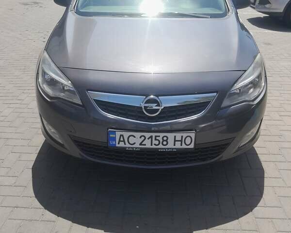 Серый Опель Астра, объемом двигателя 1.7 л и пробегом 278 тыс. км за 7450 $, фото 1 на Automoto.ua