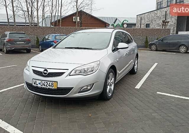 Сірий Опель Астра, об'ємом двигуна 1.4 л та пробігом 128 тис. км за 8650 $, фото 1 на Automoto.ua