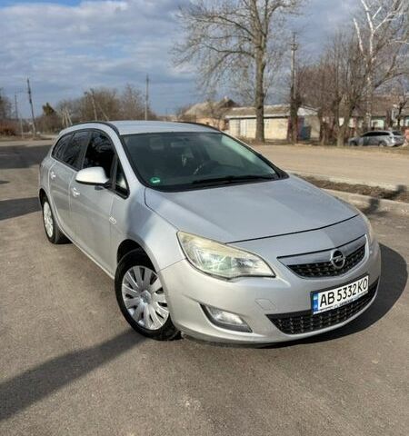 Серый Опель Астра, объемом двигателя 1.69 л и пробегом 321 тыс. км за 6600 $, фото 1 на Automoto.ua