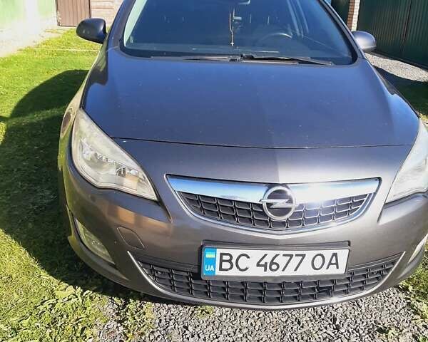 Сірий Опель Астра, об'ємом двигуна 1.69 л та пробігом 226 тис. км за 7000 $, фото 1 на Automoto.ua