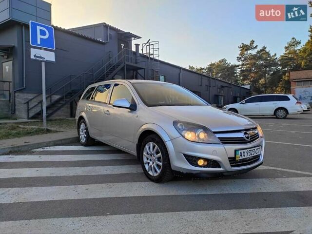 Сірий Опель Астра, об'ємом двигуна 1.6 л та пробігом 111 тис. км за 6900 $, фото 1 на Automoto.ua