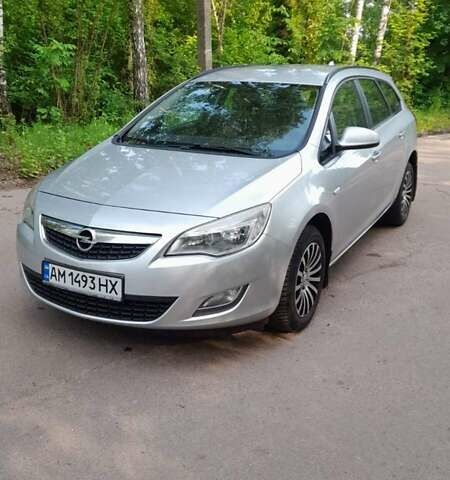 Опель Астра 2012 в Бердичеве на Automoto.ua Серый Опель Астра, объемом двигателя 1.6 л и пробегом 133 тыс. км за 6999 $, фото 1 на Automoto.ua