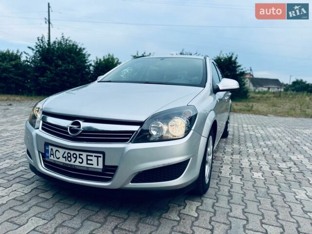 Сірий Опель Астра, об'ємом двигуна 1.7 л та пробігом 261 тис. км за 5500 $, фото 1 на Automoto.ua