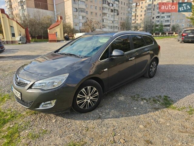 Сірий Опель Астра, об'ємом двигуна 1.69 л та пробігом 252 тис. км за 6500 $, фото 1 на Automoto.ua