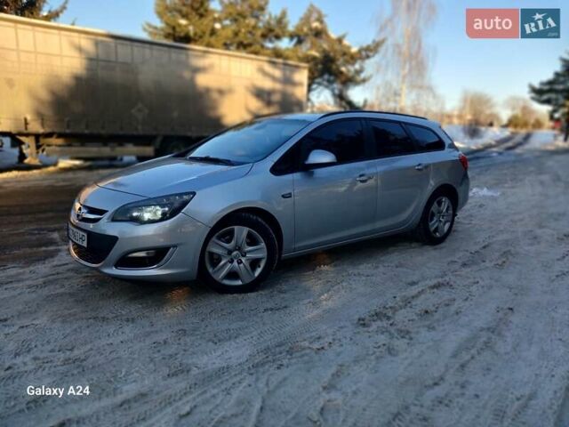 Серый Опель Астра, объемом двигателя 1.7 л и пробегом 324 тыс. км за 5450 $, фото 1 на Automoto.ua