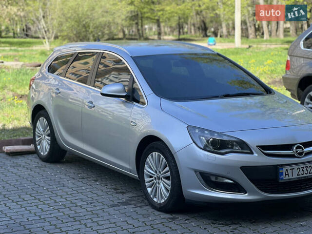 Опель Астра 2013 в Ивано-Франковске на Automoto.ua Серый Опель Астра, объемом двигателя 1.7 л и пробегом 196 тыс. км за 9850 $, фото 1 на Automoto.ua