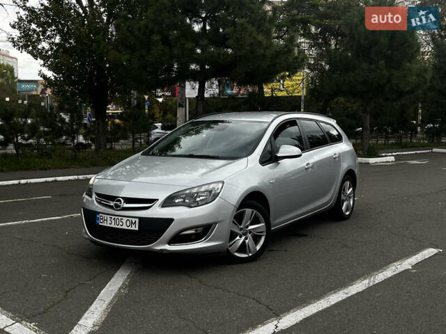 Опель Астра 2013 в Одессе на Automoto.ua Серый Опель Астра, объемом двигателя 1.69 л и пробегом 193 тыс. км за 7200 $, фото 1 на Automoto.ua