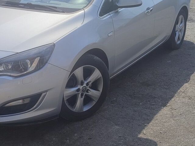 Сірий Опель Астра, об'ємом двигуна 1.7 л та пробігом 221 тис. км за 8000 $, фото 1 на Automoto.ua