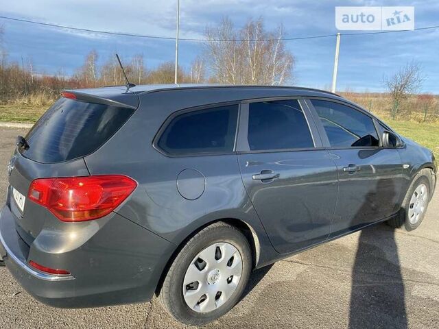 Серый Опель Астра, объемом двигателя 1.7 л и пробегом 250 тыс. км за 7100 $, фото 1 на Automoto.ua