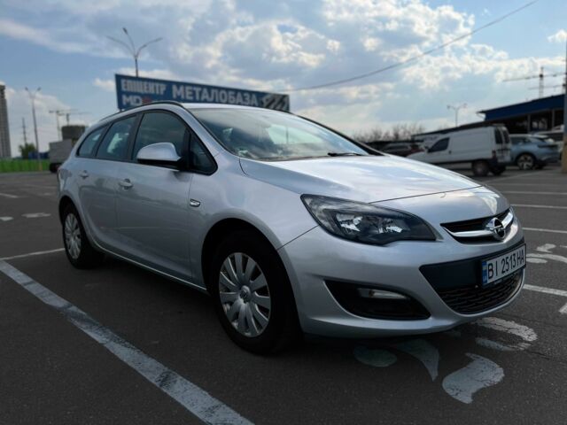 Серый Опель Астра, объемом двигателя 1.6 л и пробегом 195 тыс. км за 7636 $, фото 1 на Automoto.ua