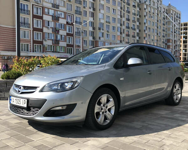 Серый Опель Астра, объемом двигателя 1.69 л и пробегом 146 тыс. км за 8399 $, фото 1 на Automoto.ua