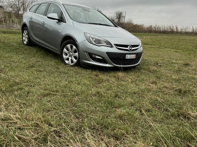 Серый Опель Астра, объемом двигателя 1.6 л и пробегом 255 тыс. км за 8250 $, фото 1 на Automoto.ua
