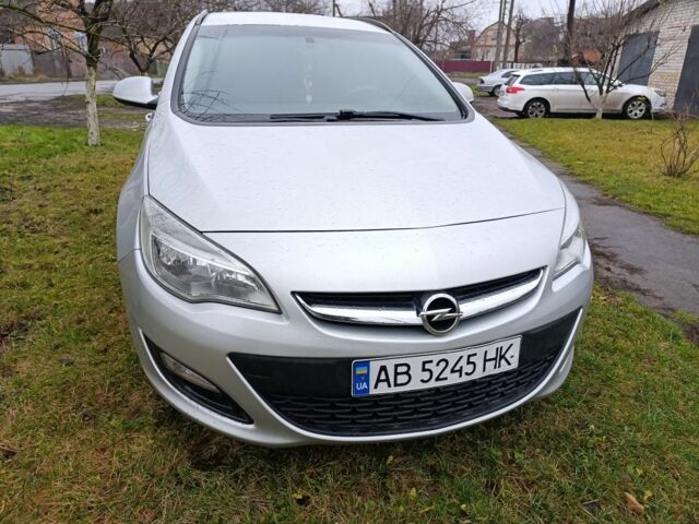 Серый Опель Астра, объемом двигателя 1.7 л и пробегом 202 тыс. км за 5900 $, фото 1 на Automoto.ua